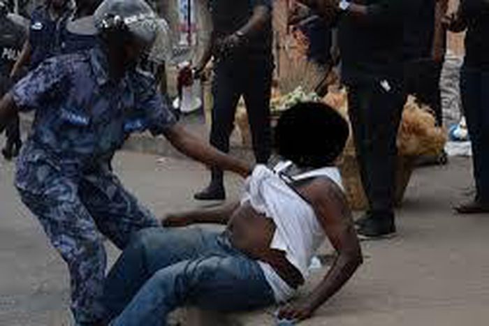 7 senior police officers beat up deputy regional minister, wife and son, injuring the minister’s nose and leg