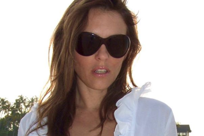 Elizabeth Hurley's Abs Look Amazing In New Photo