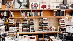 The legend of Moe's Books