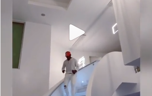 Comedian shows off interior of his huge mansion and everybody wants to venture into comedy (video)