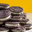 Homemade Oreo cookies (Serious guy)