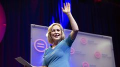 Gillibrand Accuses Unnamed Democratic Rivals of Not Supporting Women Working 'Outside the Home'