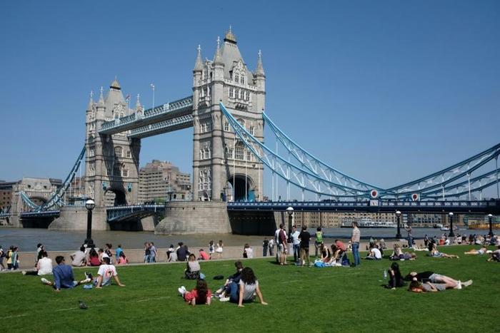 London's iconic Tower Bridge celebrates its 125th anniversary on Sunday by showing off the weird and wacky alternative designs that were nearly built instead