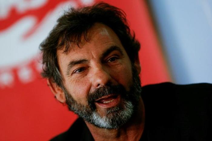 Le fondateur de l'ONG Proactiva Open Arms Oscar Camps participe à une conférence de presse à Badalona, dans le nord-est de l'Espagne
