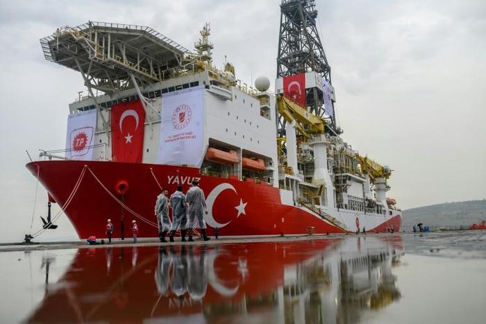 Turkey is set to send the drilling ship "Yavuz" to search for oil and gas off Cyprus, a move the EU has condemned