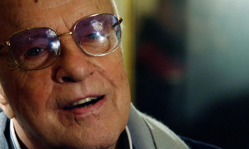 Internationally, Zeffirelli is best known for having directed the 1968 film version of Shakespeare's Romeo and Juliet for which he was nominated for an Academy Award.