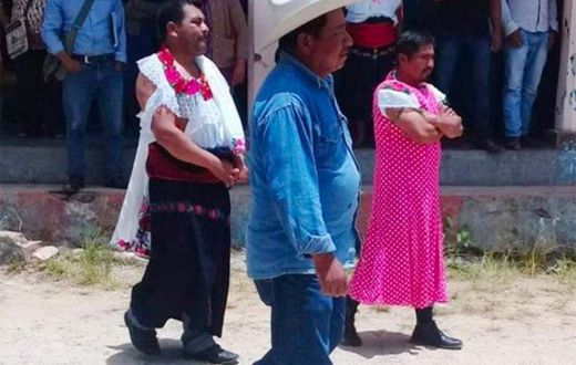 Angry residents forcibly dress their mayor in skirt and blouse, parade him in public for unfulfilled  promises (video)