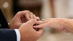 ___8621785___2018___7___16___12___wedding-rings-exchange-unique-pictures-ring-exch-on-wedding-ring-exch