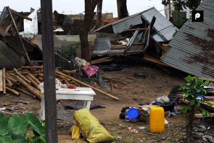 Slums on the motorway demolished
