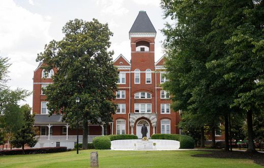 After a Billionaire's Pledge, Morehouse Looks to Donors to Reduce Student Debt