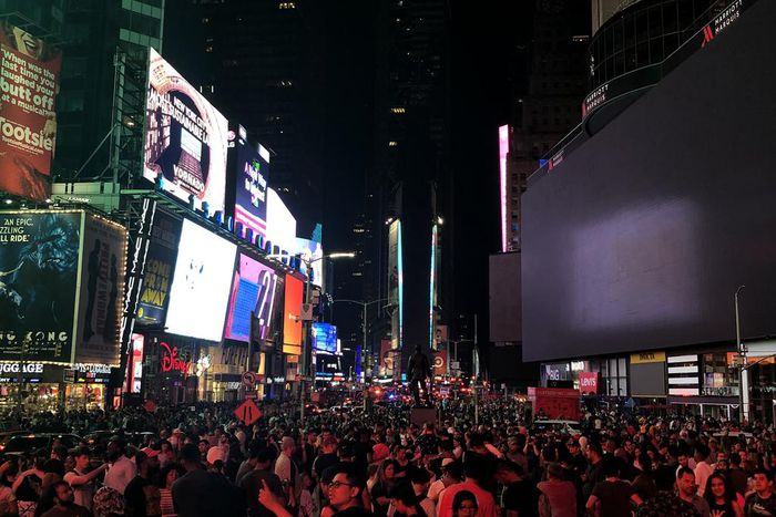 Power Failure Hits Manhattan's West Side, Leaving 62,000 Customers in the Dark