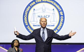 What the 2020 Democrats Said About Trump and Race at the NAACP Forum