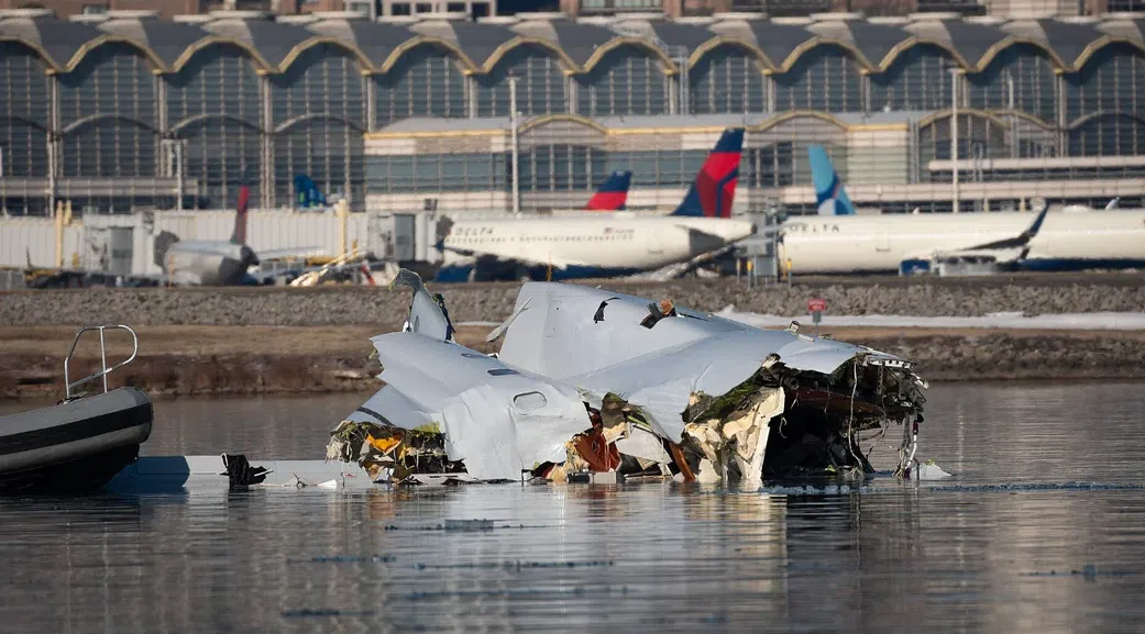 17 major helicopter and airplane crashes in 2025
