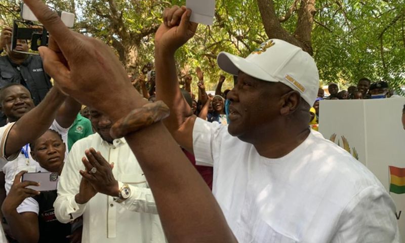 John Mahama casting is vote in Bole