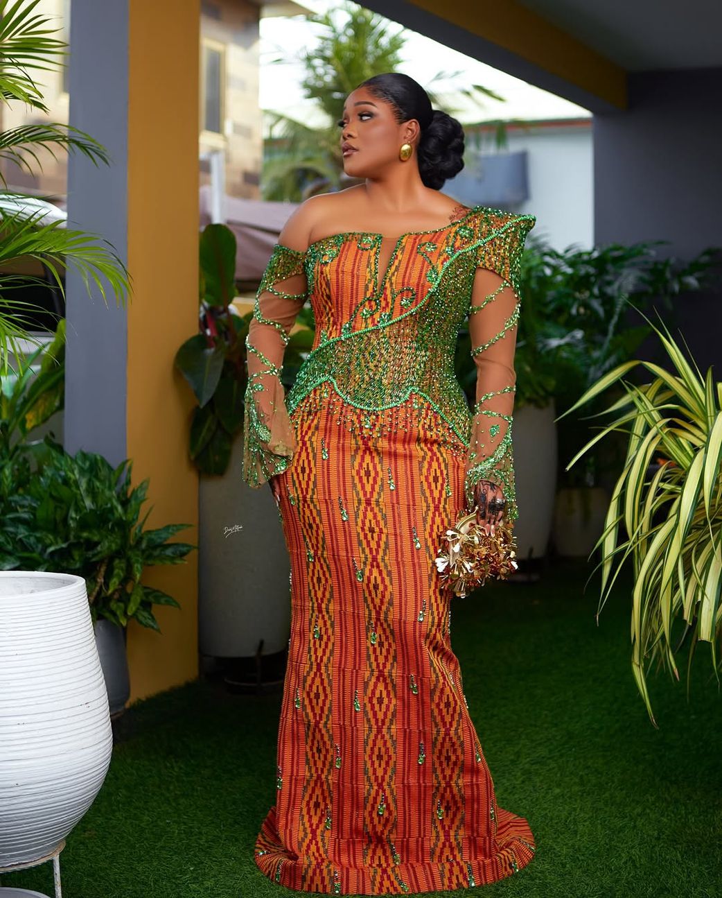 Here are 5 heartwarming kente outfits at  Mahama's swearing-in ceremony