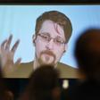 Former US National Security Agency contractor Edward Snowden says he would like to return home but only if he can get a fair trial