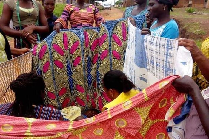 Woman in labour delivers baby on the road