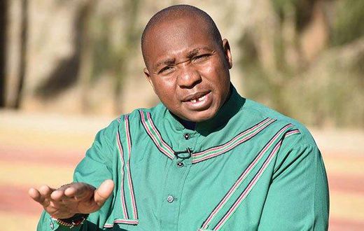 MP angrily quits politics because it has made him poorer
