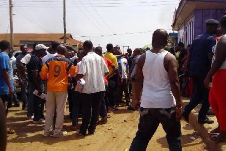 A/R: Angry youth attack prostitutes after colleague’s death at a brothel