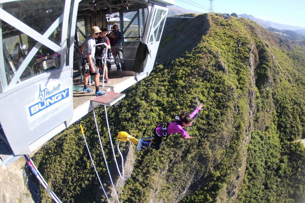 Williams takes the plunge off of the Nevus Bungy in New Zealand in 2015.