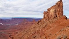 Taking the Pulse of a Sandstone Tower in Utah