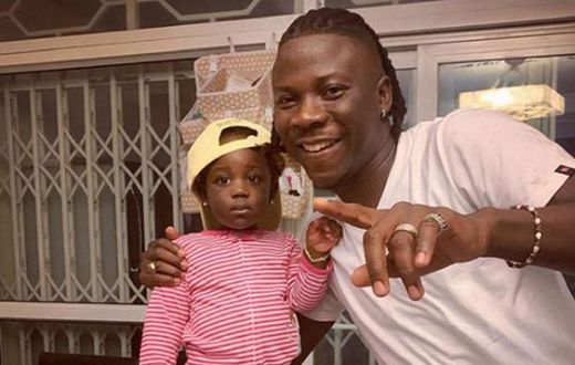 Stonebwoy and daughter