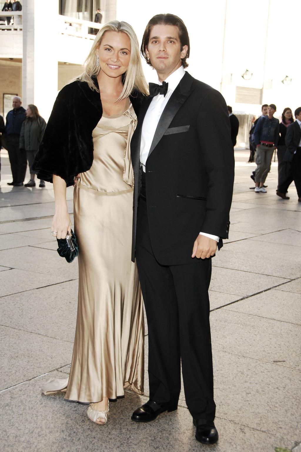 36 Celebs Who Stayed With Their Cheating Partners