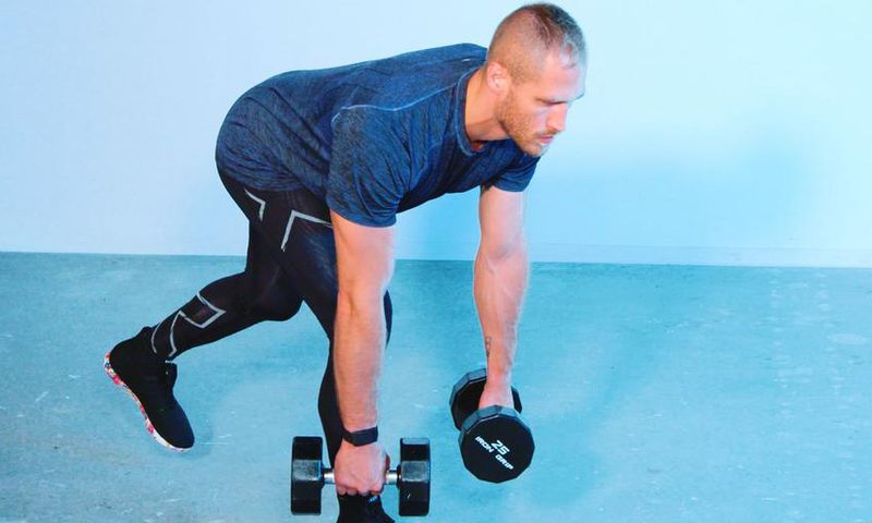 How to Do the Single-Leg Deadlift