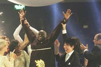 Teacher who spends 80% of salary on poor students is crowned world’s best teacher with $1m prize