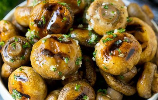 Grilled mushrooms (dinneratthezoo.com)