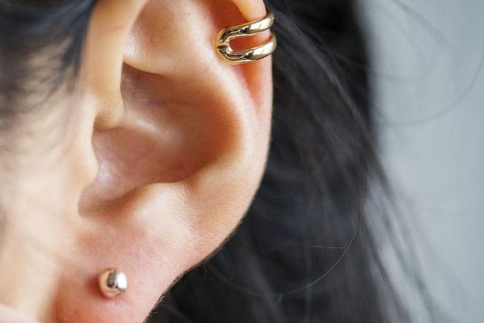 What Does An Infected Ear Piercing Look Like?