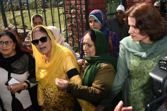 Relatives of detained Kashmiri political leader Farooq Abdullah Kashmir and chief minister Omar Abdullah were arrested after staging a protest in Srinagar calling for their release