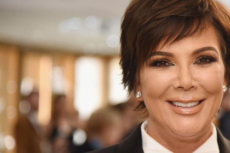 Kris Jenner Looks Amazing In New No-Makeup Selfie