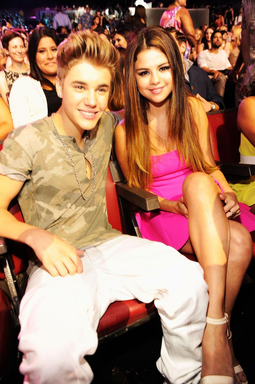36 Celebs Who Stayed With Their Cheating Partners