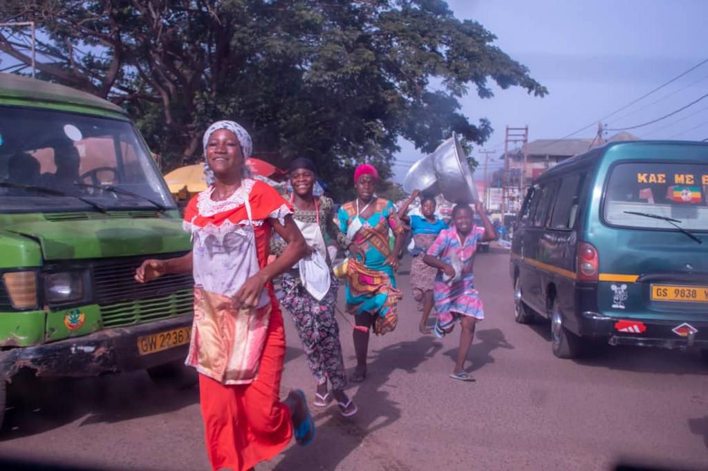 Street and Homeless Shelter Foundation fetes the poor