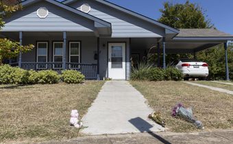Texas Woman Was Playing Video Game With Her Nephew When Shot by Police