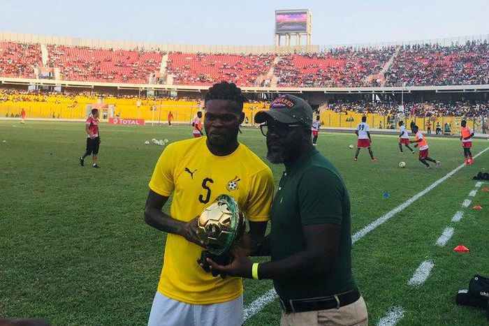Thomas Partey receives Africa Best XI award