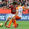 Lamine Diaby Fadiga (R) played six times in the league for Nice in the 2018-19 season