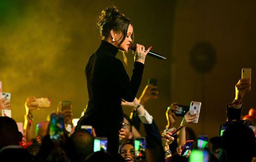 Rihanna performing at the 5th Annual Diamond Ball.