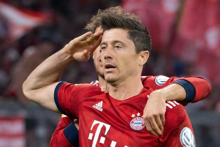Polish striker Robert Lewandowski, 31, has signed a two-year extension with Bayern Munich, which means he is set to stay with the Bundesliga giants until 2023.