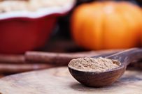 The 30 Best Healthy Oatmeal Toppings To Fill You Up, According To Nutritionists