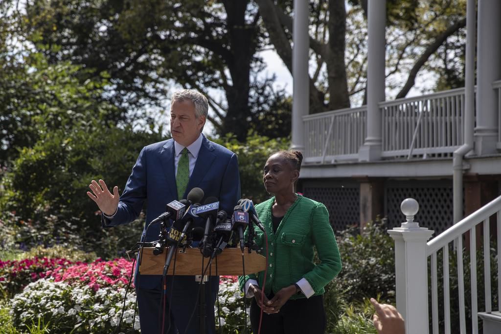 De Blasio's Back: Here Are 5 Major Problems He's Facing | Pulse Ghana