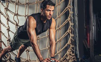 Build Massive Triceps With This 4-Move Workout