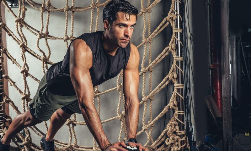 Build Massive Triceps With This 4-Move Workout