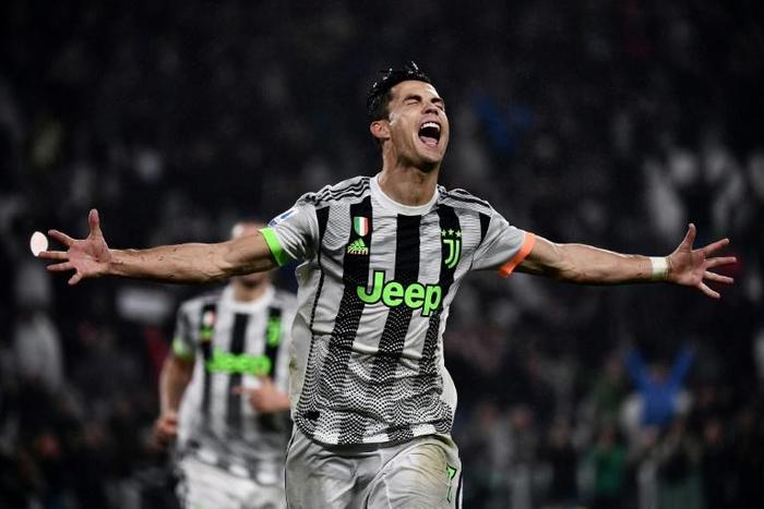 Cristiano Ronaldo scored a stoppage-time winner for Juventus from the penalty spot