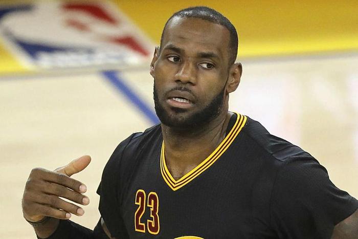 ___5190040___https:______static.pulse.com.gh___webservice___escenic___binary___5190040___2016___6___24___17___lebron-james-062016-usnews-getty-ftr_v80f355xzixu1la7i05rpxste