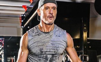 Tim McGraw Trains Hard to Stay Country Strong