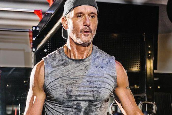 Tim McGraw Trains Hard to Stay Country Strong