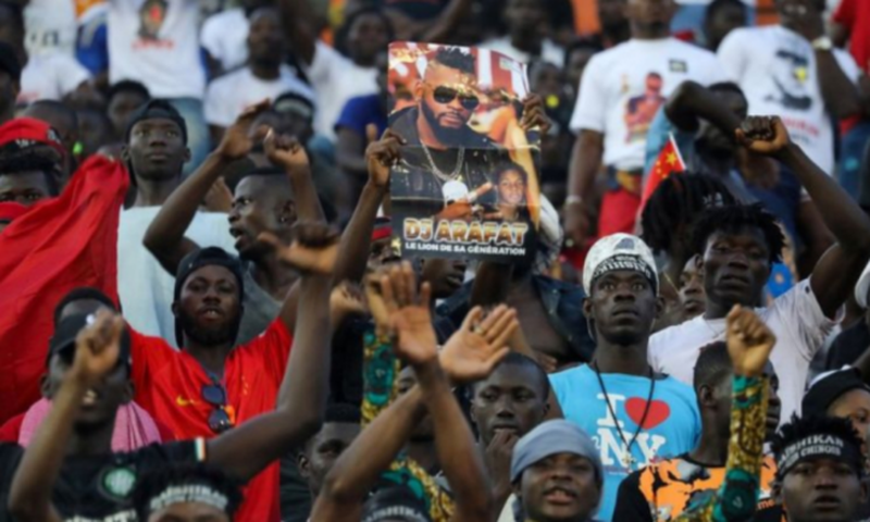 Image copyright: REUTERS/ Image caption: A concert, partially funded by the Ivorian government, was held in Abidjan on Friday ahead of the musician's funeral