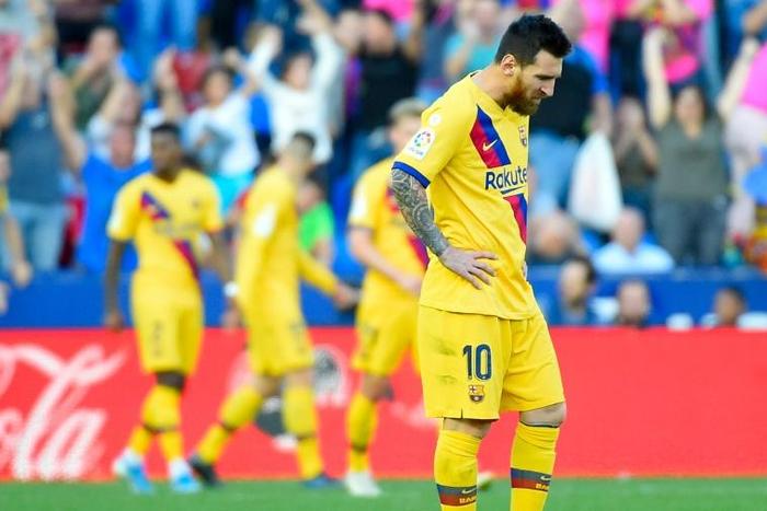 Lionel Messi's sixth goal in five games was unable to stop Barcelona sliding to defeat at Levante